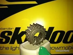 SKI DOO Bombardier sprocket